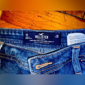 Hollister women’s shorts Blue with butter fly’s on jeans